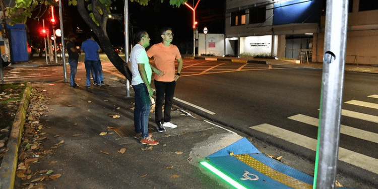 Manaus ganha sistema de iluminação semafórica com maior visibilidade a condutores e pedestres