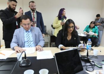 Comissão da CMM aprova projeto que concede auxílio financeiro a permissionário de galerias