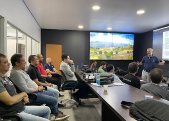 Prefeitura avalia resultados com instalação de semáforos inteligentes em Manaus