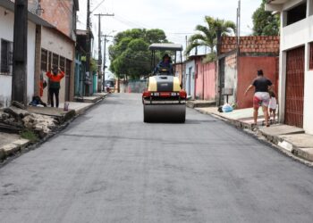 Prefeitura recupera malha viária abandonada há 15 anos na comunidade Agnus Dei