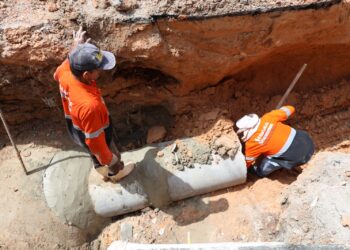 Prefeitura de Manaus implanta sistema de rede de drenagem no conjunto Riacho Doce