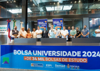 Prefeito lança edital do Programa Bolsa Universidade com mais de 34 mil vagas em Manaus