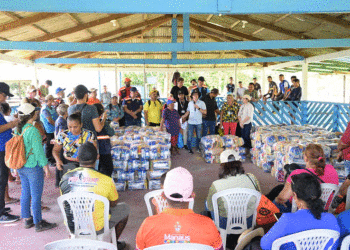 Prefeito diz que ajuda humanitária chegará esta semana a 20 mil pessoas da zona rural de Manaus