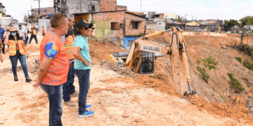Moradores aprovam obra de contenção em 32 áreas de risco mapeadas pela Prefeitura de Manaus